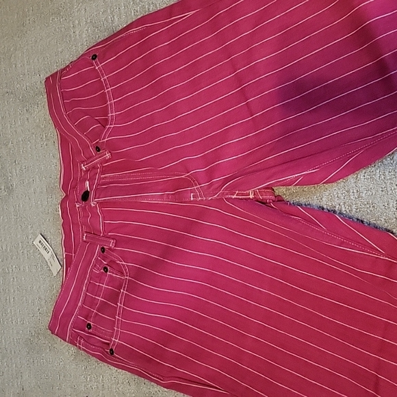 Supreme Levi's Pinstripe 550 Jeans - Picture 2 of 4